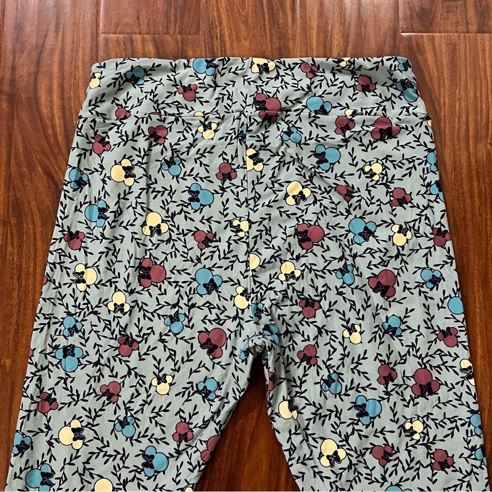 Lularoe Disney Minnie Mouse Leggings size TX/2 (20-26) - Picture 6 of 6